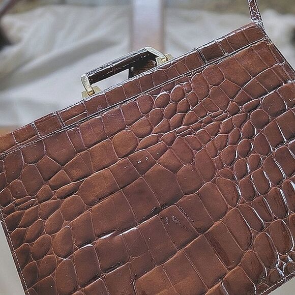 Vtg 80s chestnut croc embossed patent leather shoulder satchel - Picture 9 of 15